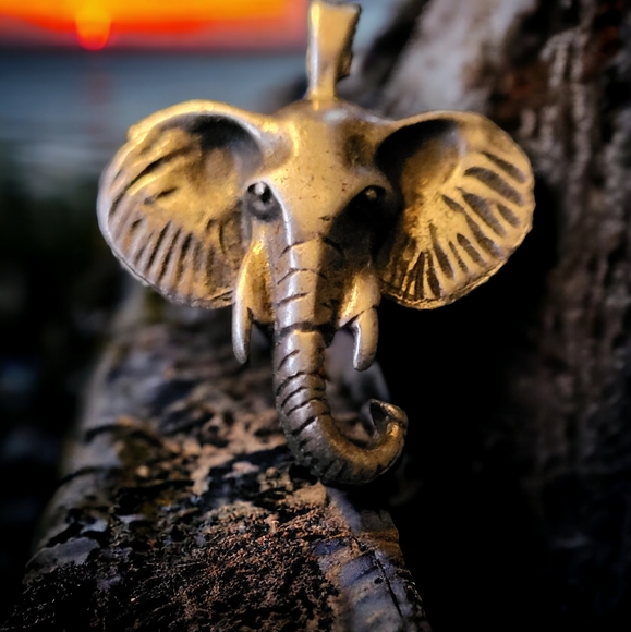Elegant 925 Sterling SilverElephant  JewelryCharm Pendant - Picture 7 of 9